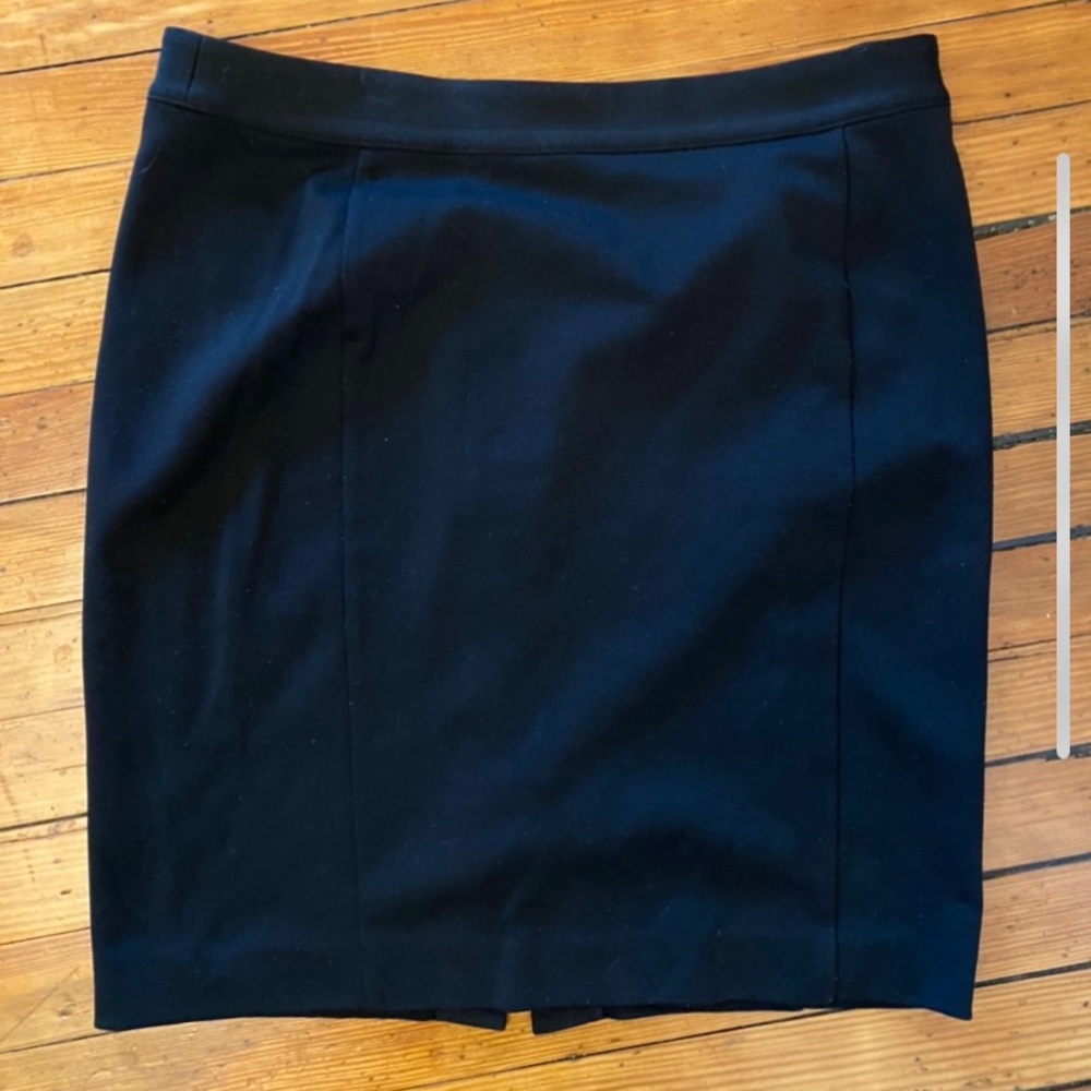 Black Loft pencil skirt, size Large